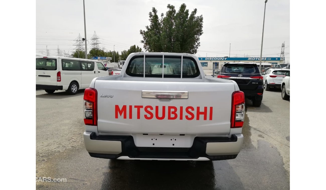 Mitsubishi L200 2.4 L  Petrol  4x4 2019 chrome Package