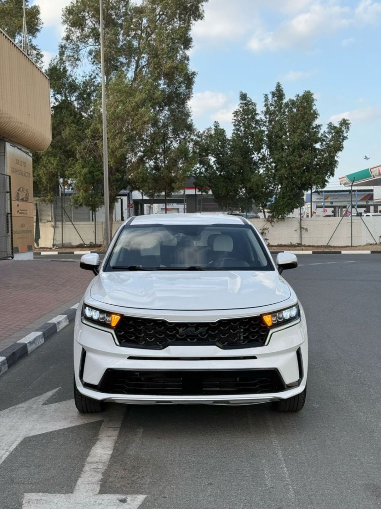 Kia Sorento Std 2.5L AWD KIA SORENTO 2.5L AWD | UAE PASS