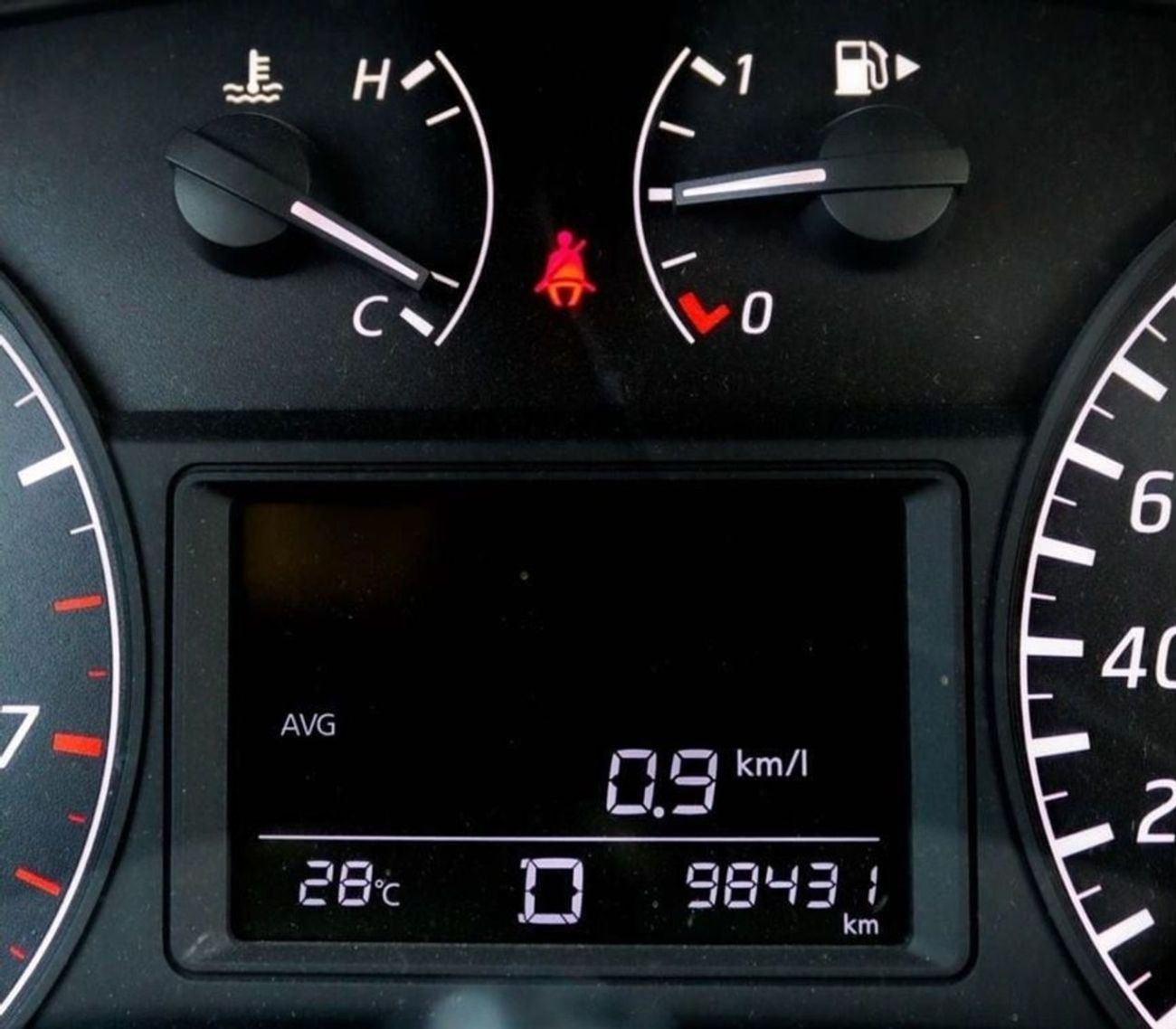 Nissan Sentra S 1.6L (110 HP) Nissan Sentra 1.6L 2020 GCC accident-free in excellent condition 513 P.M