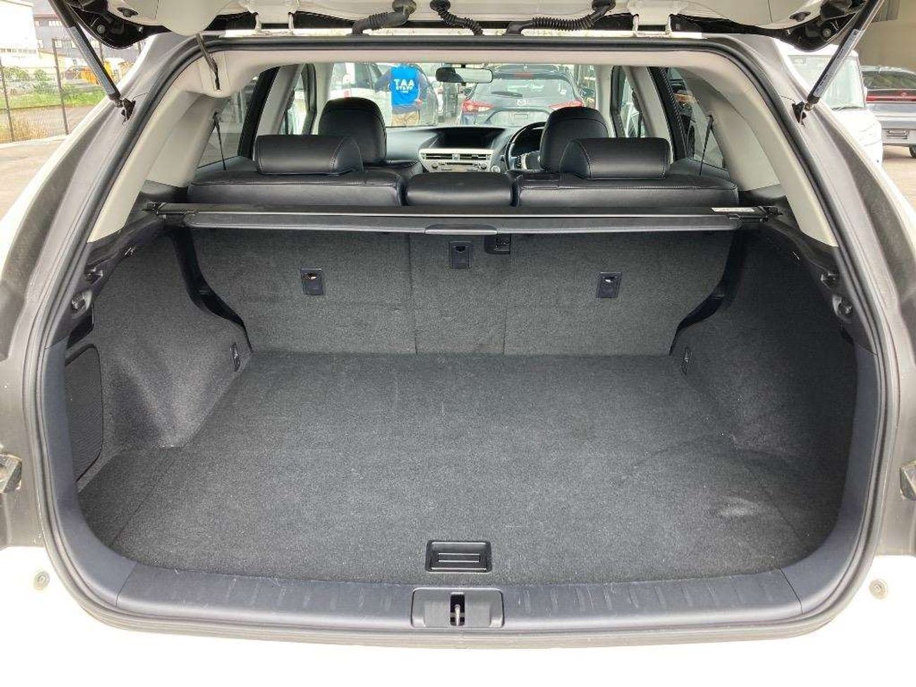 Lexus RX 270 2.7L V4 PETROL / DVD CAMERA / PUSH START / PWR WITH LEATHER SEATS / 2015