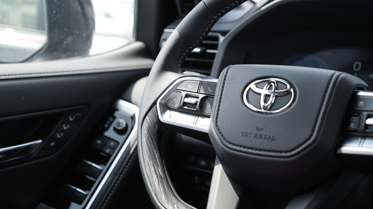 Toyota Land Cruiser GR SPORT