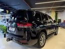 Toyota Land Cruiser VXR 4.0L 2023 Land Cruiser 4.0L VXR GCC-Al Futtaim Warranty - 13,000 KM Only
