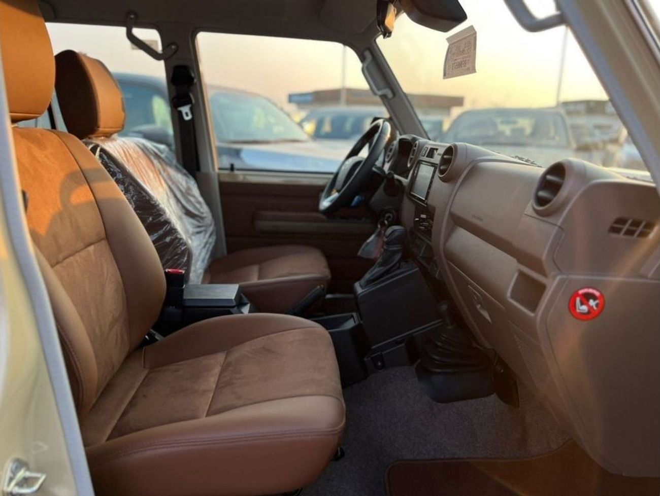 Toyota Land Cruiser 70 Toyota Land Cruiser Hard Top 2024 LC76 4.0