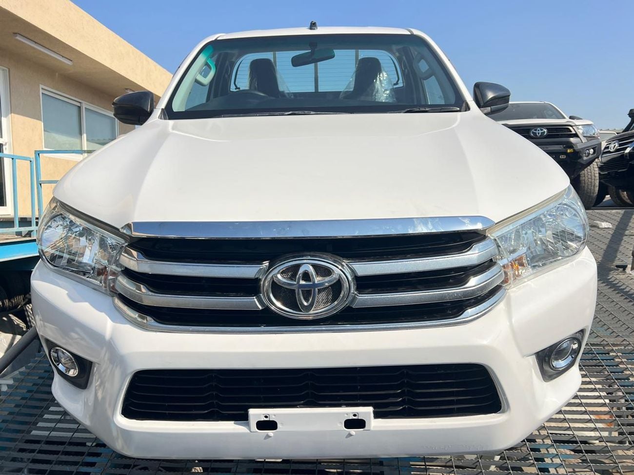 Toyota Hilux GLX RIGHT HAND VEHICLE ONLY FOR EXPORT 2.7 LITER 2WD