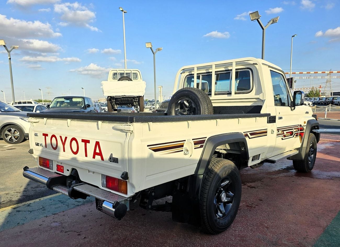 تويوتا لاند كروزر بيك آب SC 4.0L
