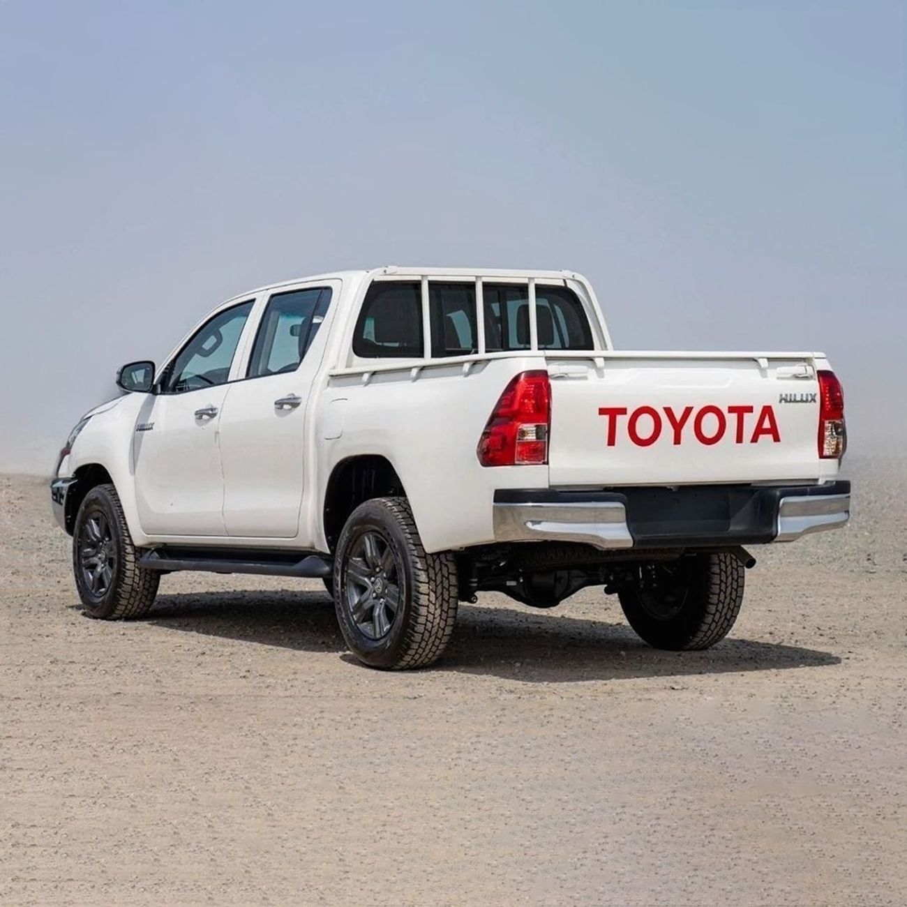Toyota Hilux DC 2.7P AT 4X4 Automatic Petrol