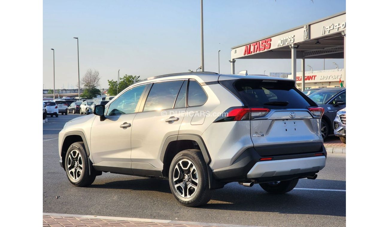 Toyota RAV4 RAV4 LE AWD 2021