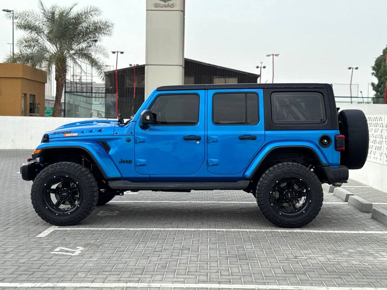 Jeep Wrangler Sport 3.6L A/T (5 Seater)
