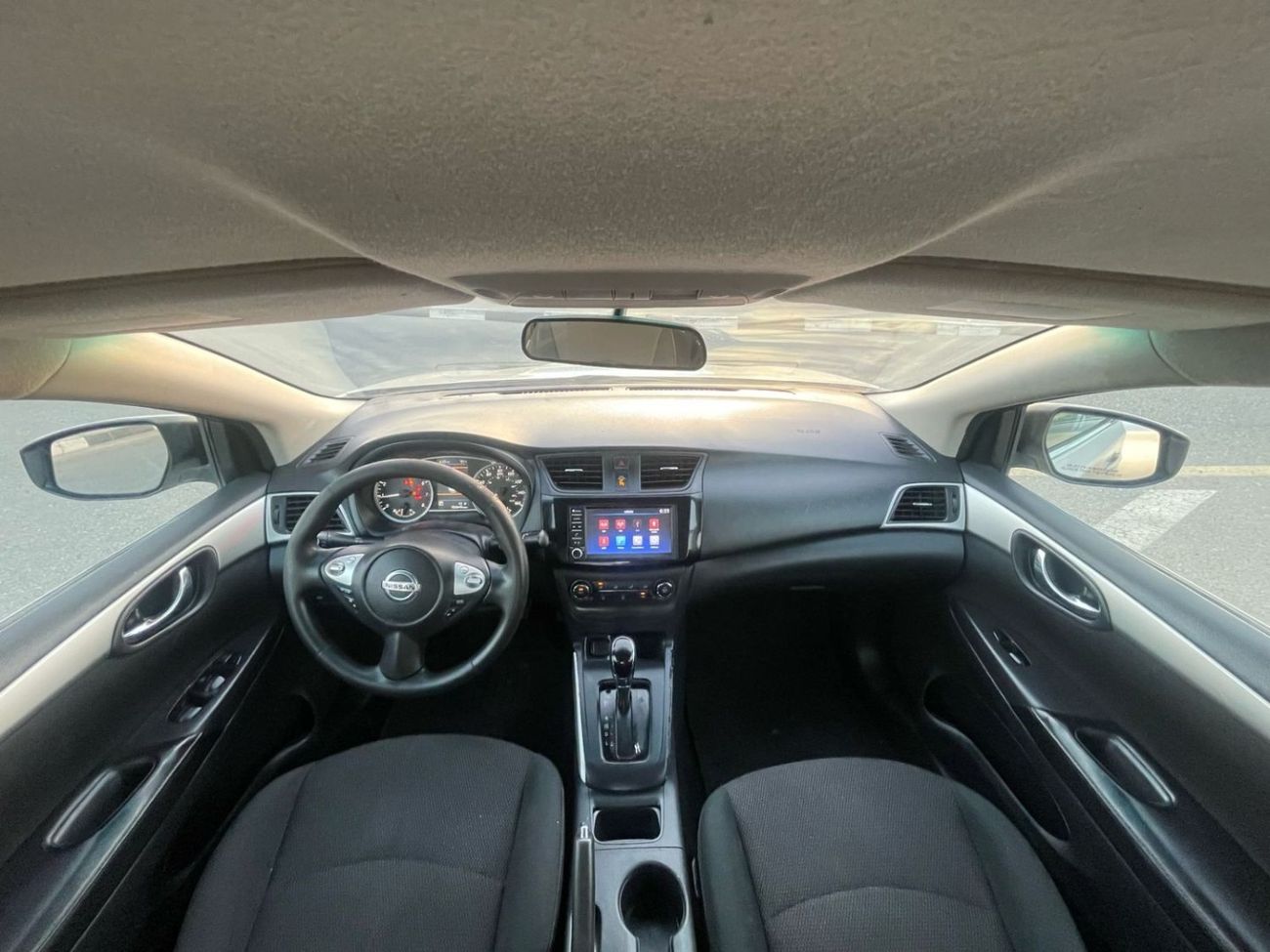 نيسان سنترا 2019 Nissan Sentra S 1.8L V4 MidOption+ Ecar onomical C-