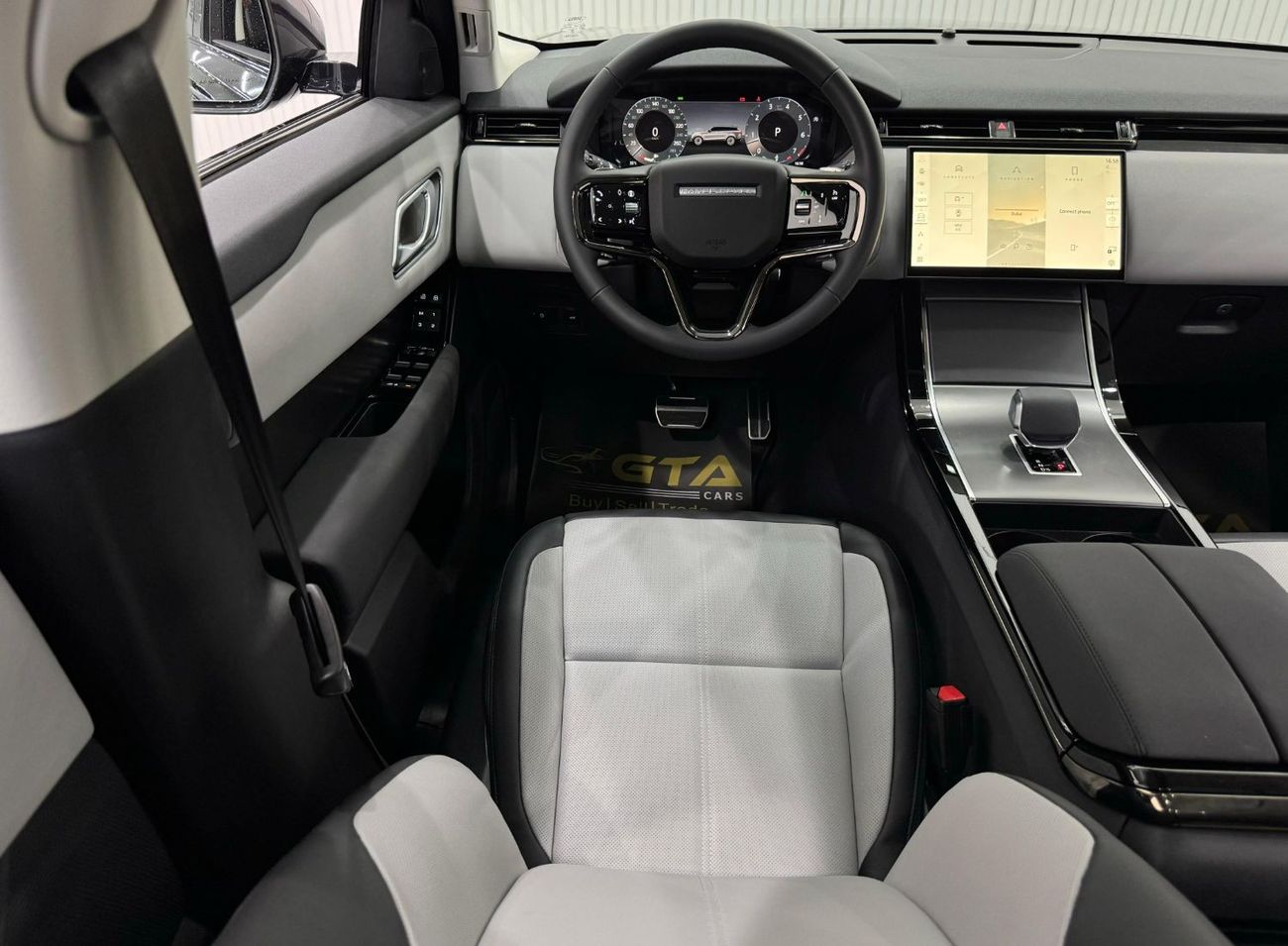 Land Rover Range Rover Velar 2025 Range Rover Velar SE Dynamic P250, 5 Years Agency Warranty + Service Package, Brand New, GCC