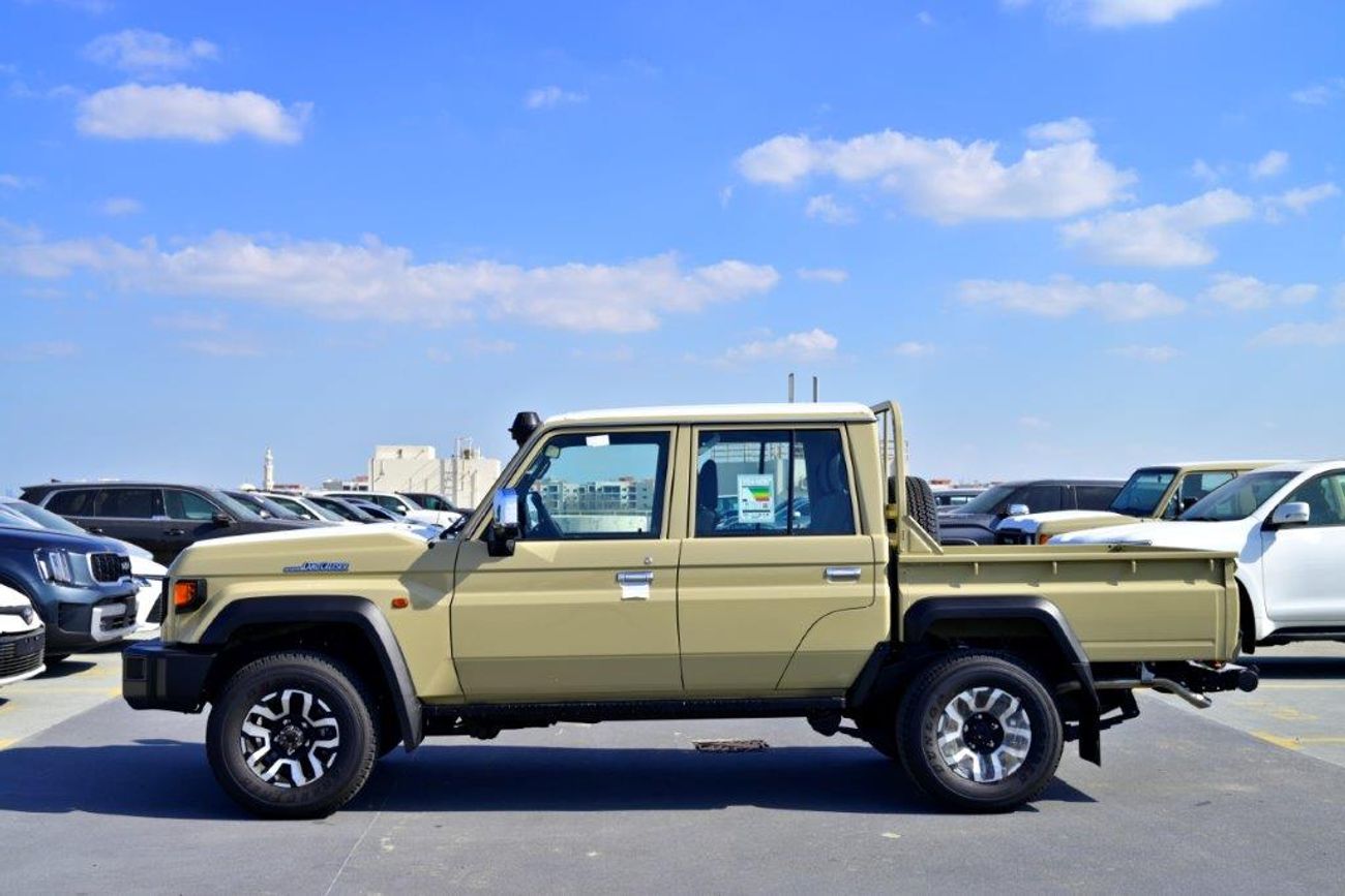 New Toyota Land Cruiser Pick Up Double Cabin Petrol Automatic with ...