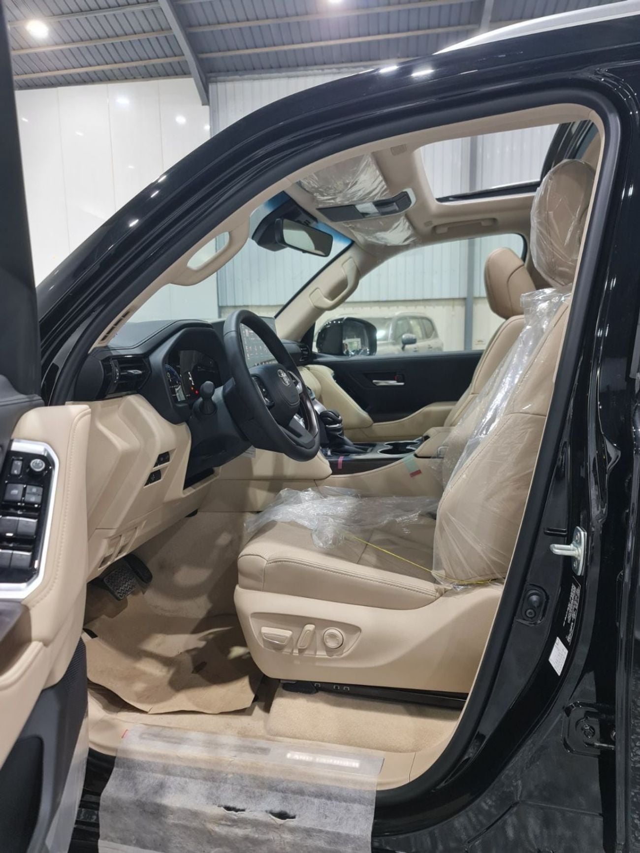 تويوتا لاند كروزر 4.0L AT Petrol Full Option GXR