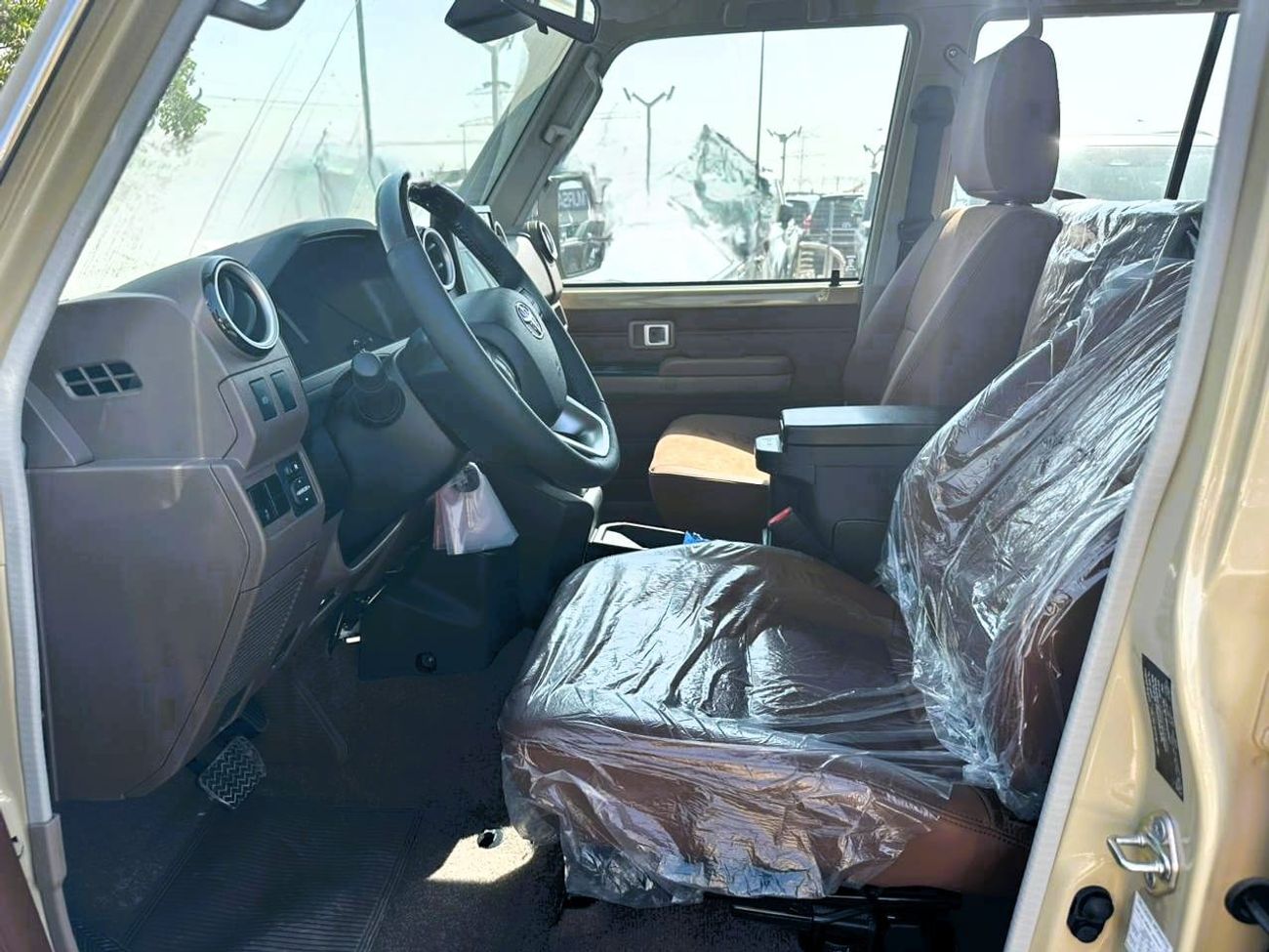 Toyota Land Cruiser 70 LX 2.8L  LX 2.8L