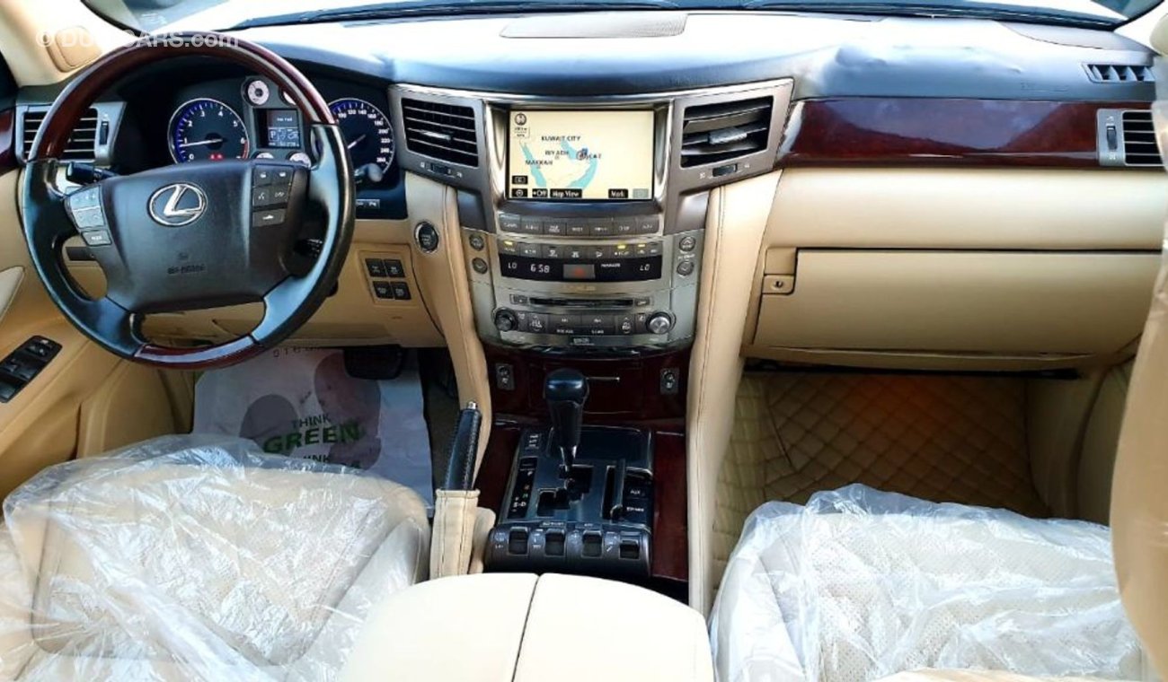 Lexus LX570