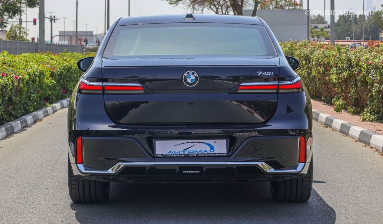 BMW 740Li i M Sedan 3.0L , 2023 GCC , 0Km , (ONLY FOR EXPORT)