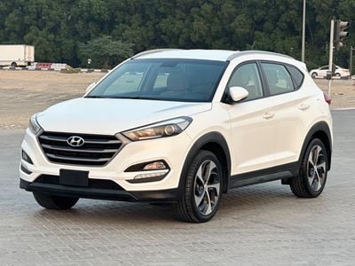 Hyundai Tucson SE 2.0L AWD MODEL 2018 GCC CAR PERFECT CONDITION INSIDE AND OUT SIDE