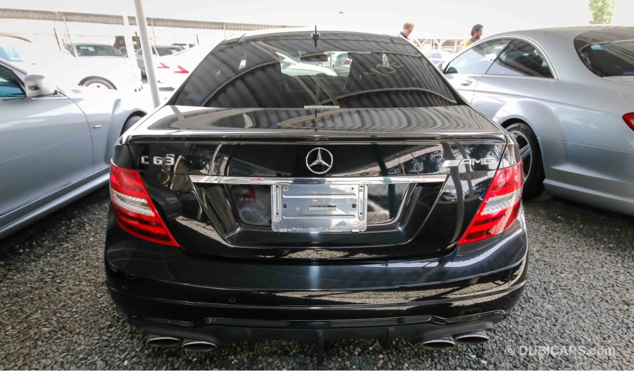 مرسيدس بنز C 63 كوبيه AMG