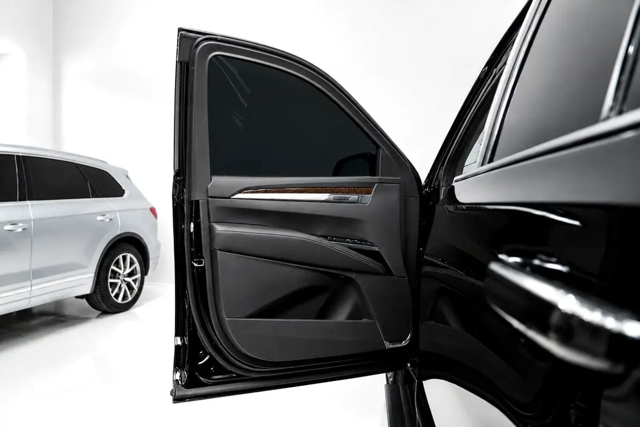 كاديلاك إسكالاد Sport Platinum - GCC Specs - Brand