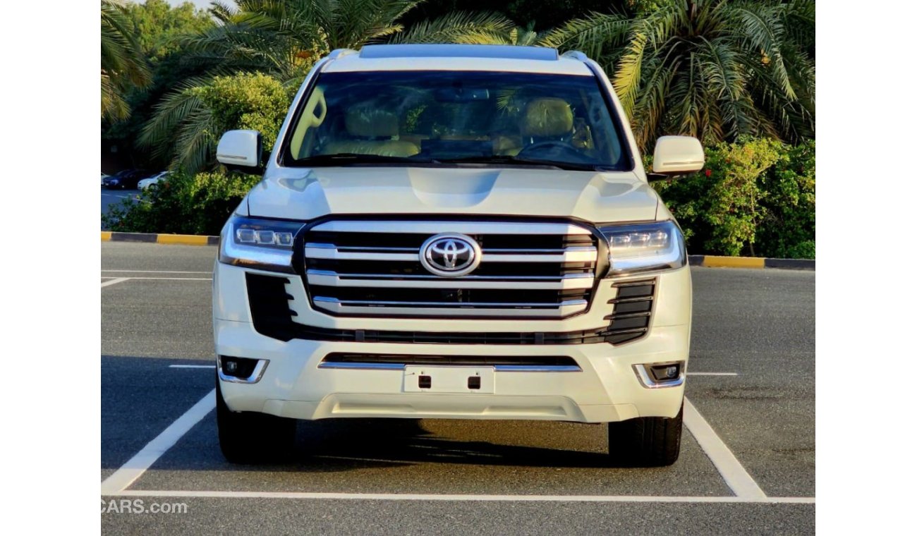 Toyota Land Cruiser facelifted