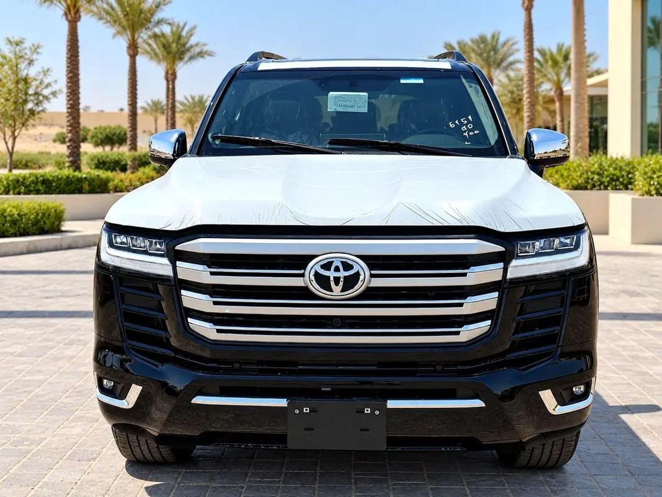 Toyota Land Cruiser VXR 2026 Toyota LC300 VXR | 3.5L Twin-Turbo Petrol | 7-Seater | Africa Export