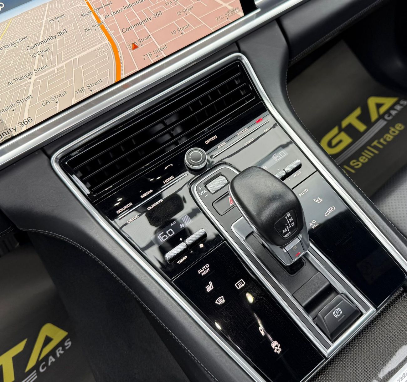 Porsche Panamera Turbo 4.0L RWD 2017 Porsche Panamera Turbo, Porsche Full Service History, Excellent Condition, GCC