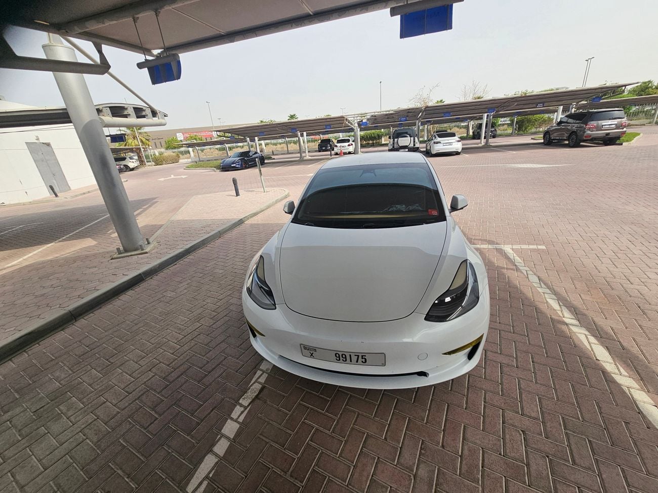 Tesla Model 3 LONG RANGE
