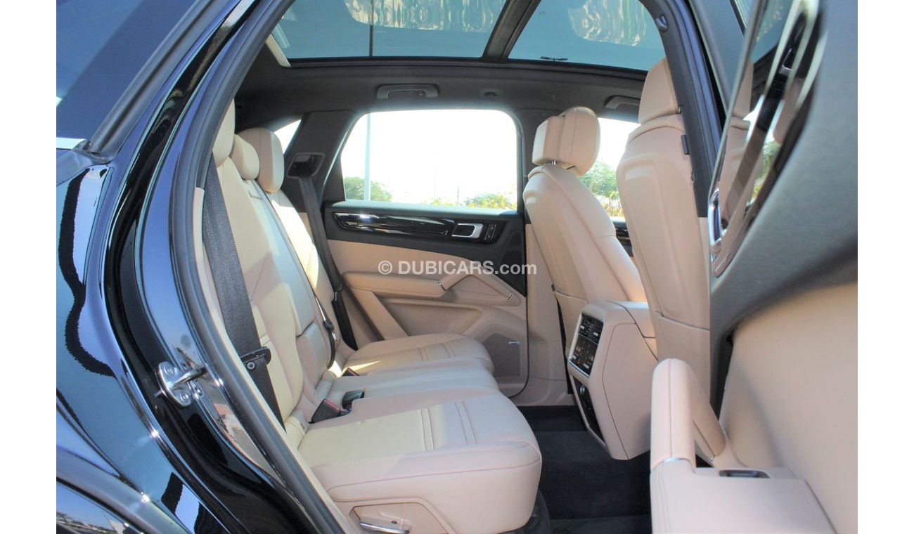 Porsche Cayenne V6 GCC 2018 UNDER WARRANTY