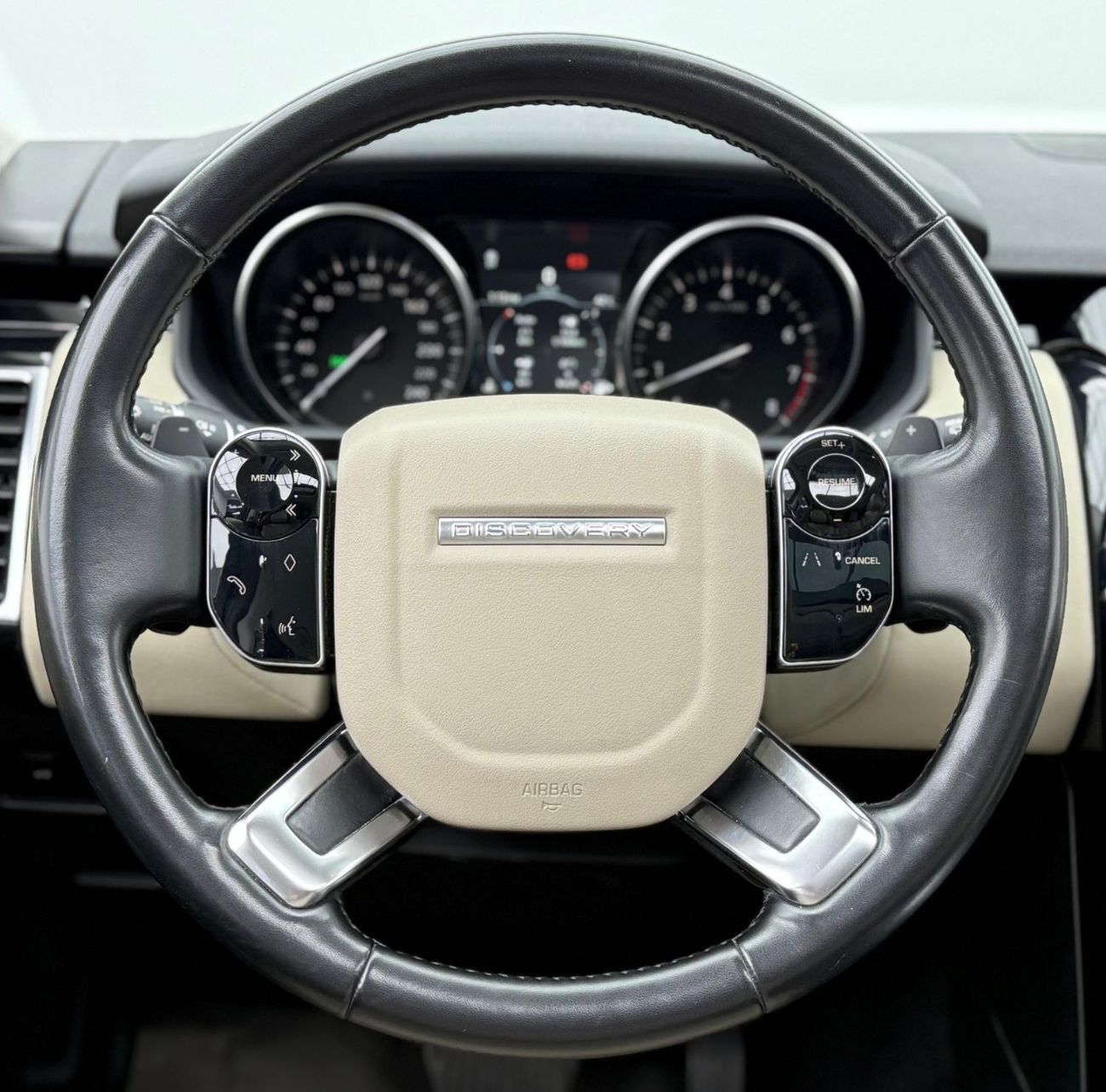 لاند روفر دسكفري 2020 Land Rover Discovery P340 Si6, 2026 Agency Warranty, Full Service History, GCC