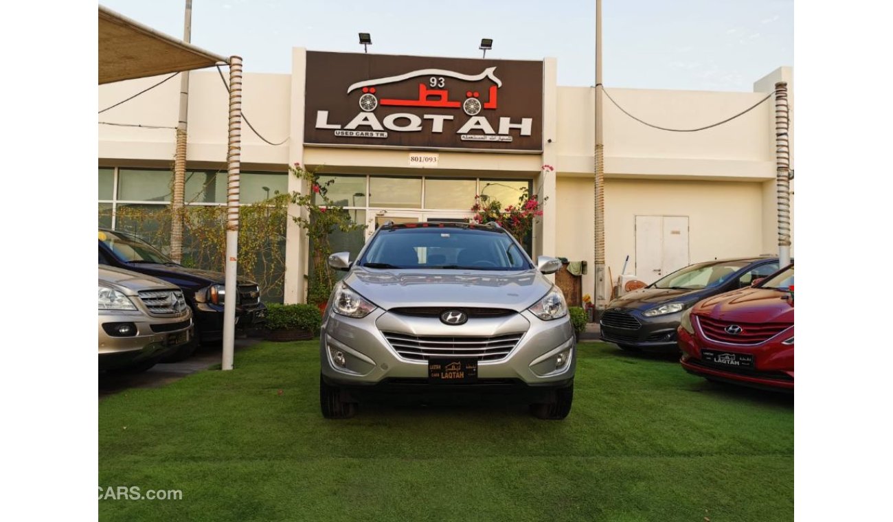 Hyundai Tucson GCC no1 fully loaded with options do not need any expenses