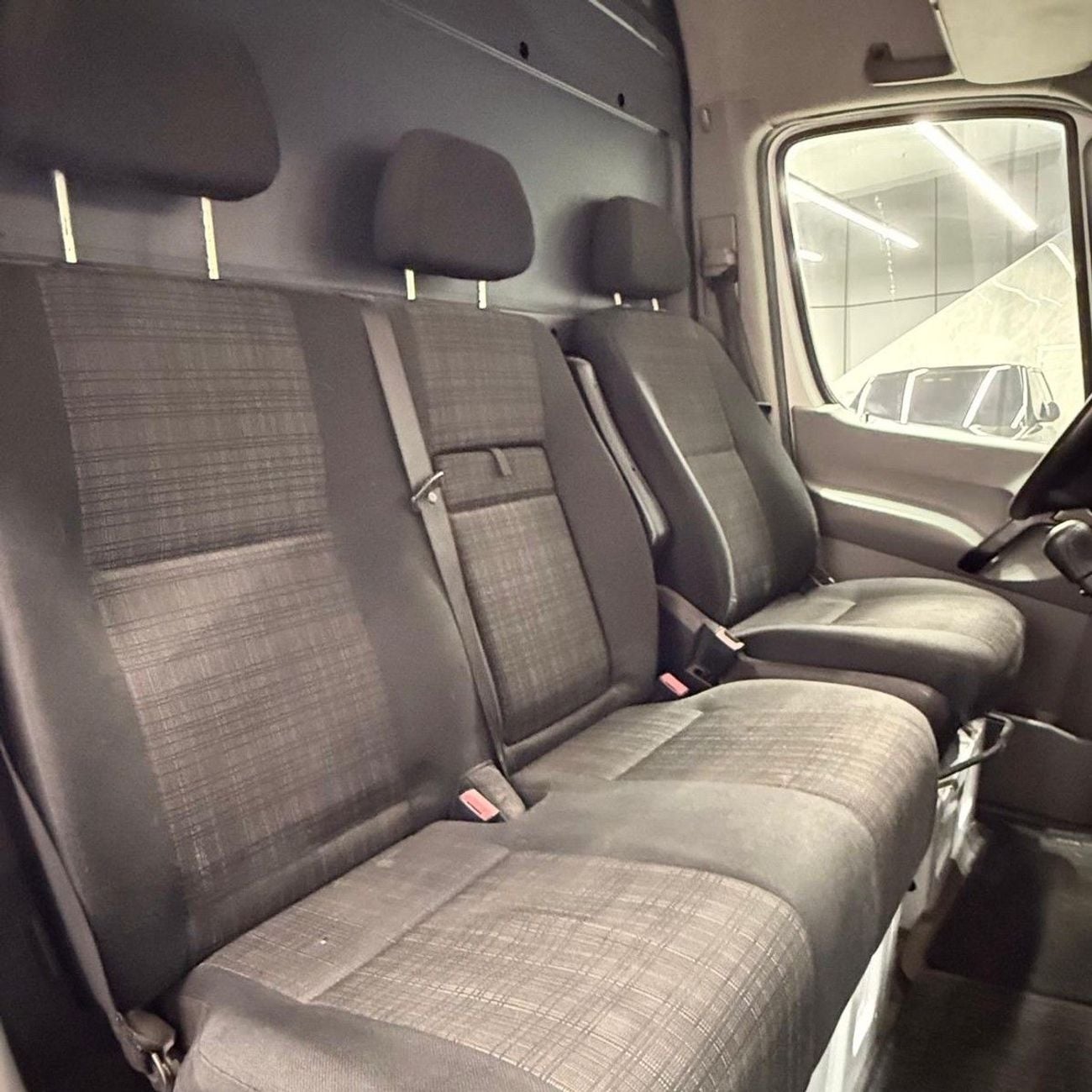 مرسيدس بنز سبرينتر manual Mercedes-Benz V-Class 220 2018 مواصفات خليجية