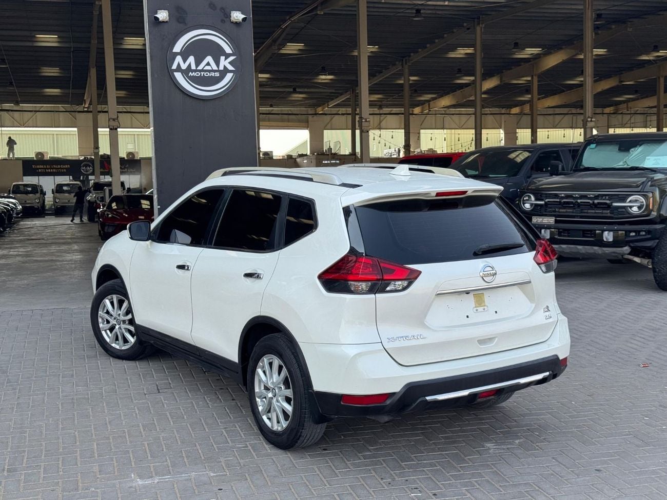 Nissan X Trail 2.5L V4 / 67000 KM ONLY! / BIG SCREEN / ANDROID-AOOLE CAR PLAY / RIMS / IN PERFECT CONDITION