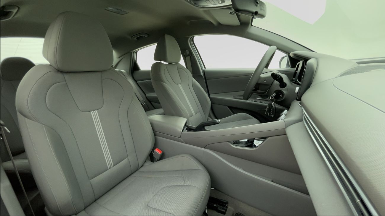 Hyundai Elantra SMART 1.6 | Zero Down Payment | Home Test Drive