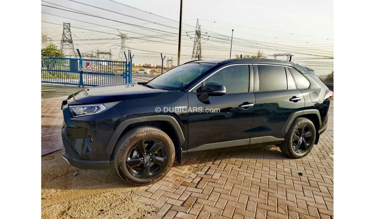 تويوتا راف ٤