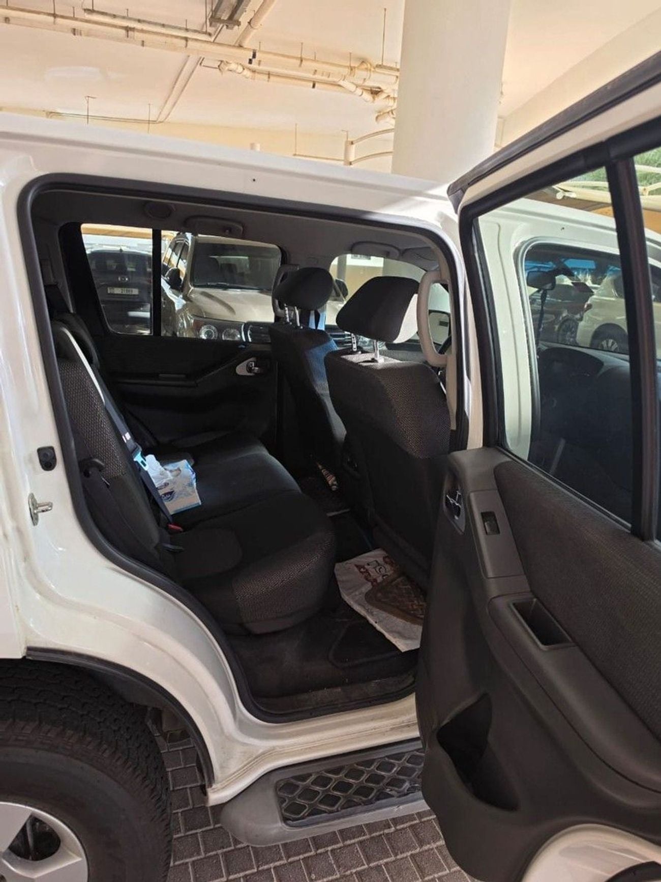 Nissan Pathfinder CLASSIC XE Nissan Pathfinder 2015 GCC specs