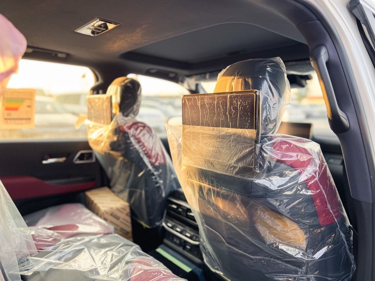 Toyota Land Cruiser 3.5T VXR Hybrid EXPORT PRICE - 2025 LC300 3.5L VXR Hybrid (Highest Spec - Oman)