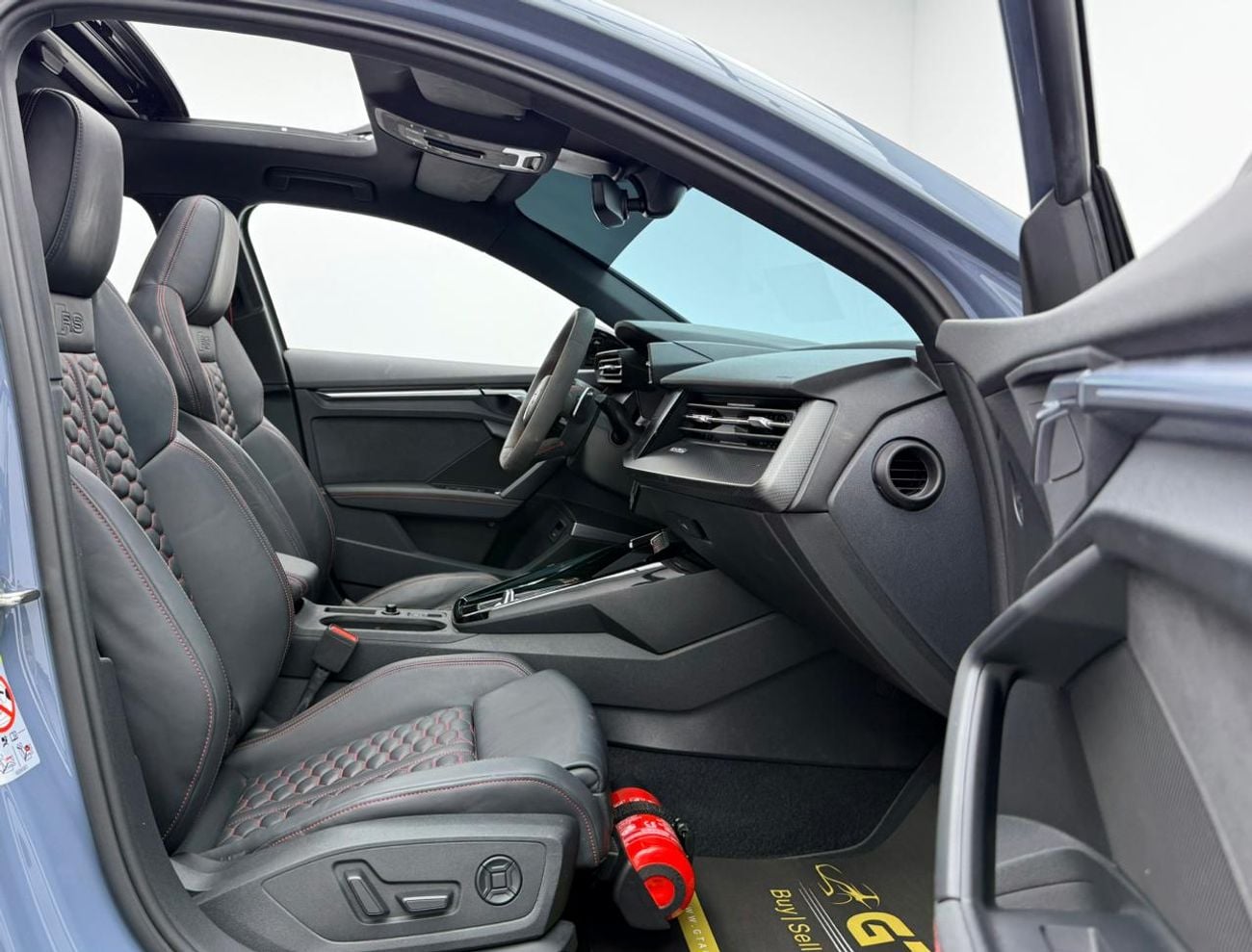 أودي RS3 TFSI quattro 2.5L Sportback