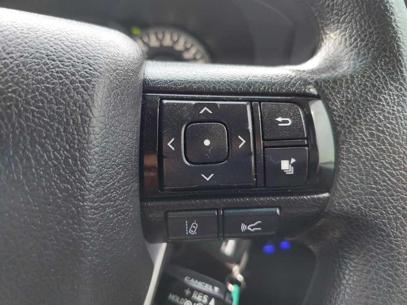 Toyota Hilux 2021 TOYOTA HILUX PICK UP RHD DIESEL AUTOMATIC(PM64213)