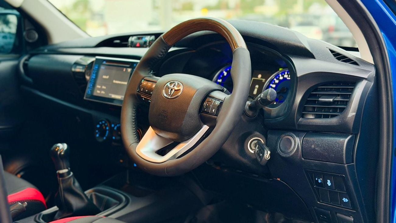 Toyota Hilux GR SPORTS BODY KIT INSTALLED | DOUBLE CABIN | MANUAL TRANSMISSION | 2.8L DIESEL | POWER SEATS | SPOR