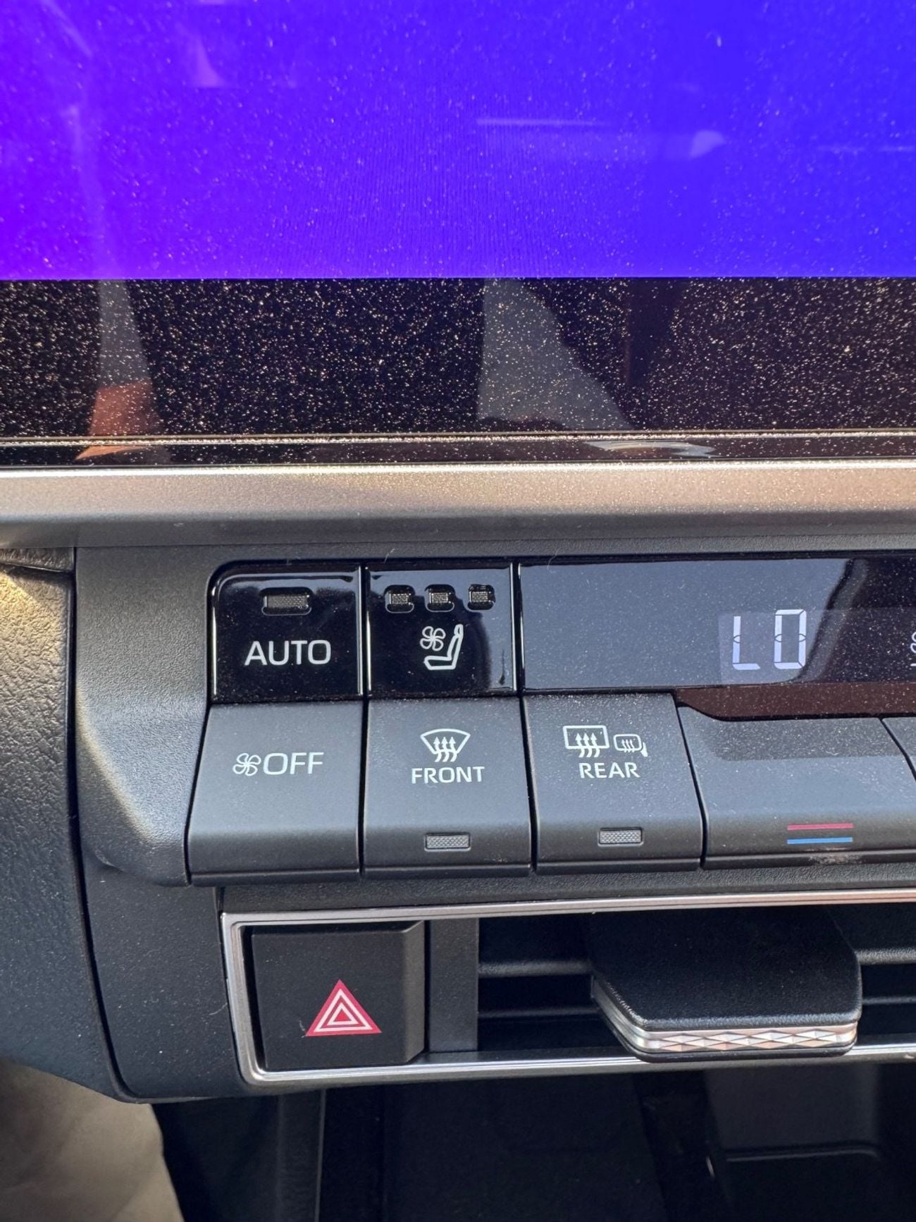 Toyota Camry LIMITED HEV
