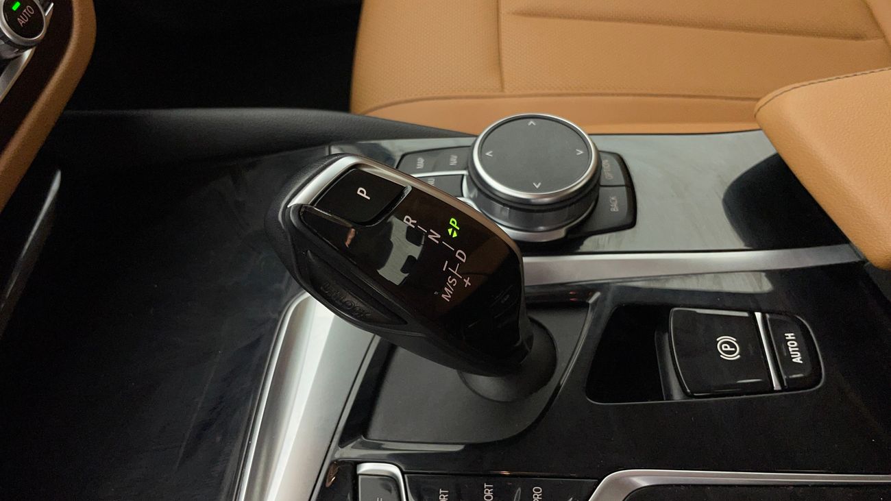 بي أم دبليو 520i JOY EDITION 2 | بدون دفعة مقدمة | اختبار القيادة في المنزل