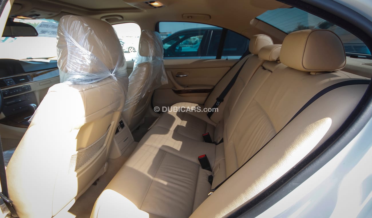 بي أم دبليو 325 i