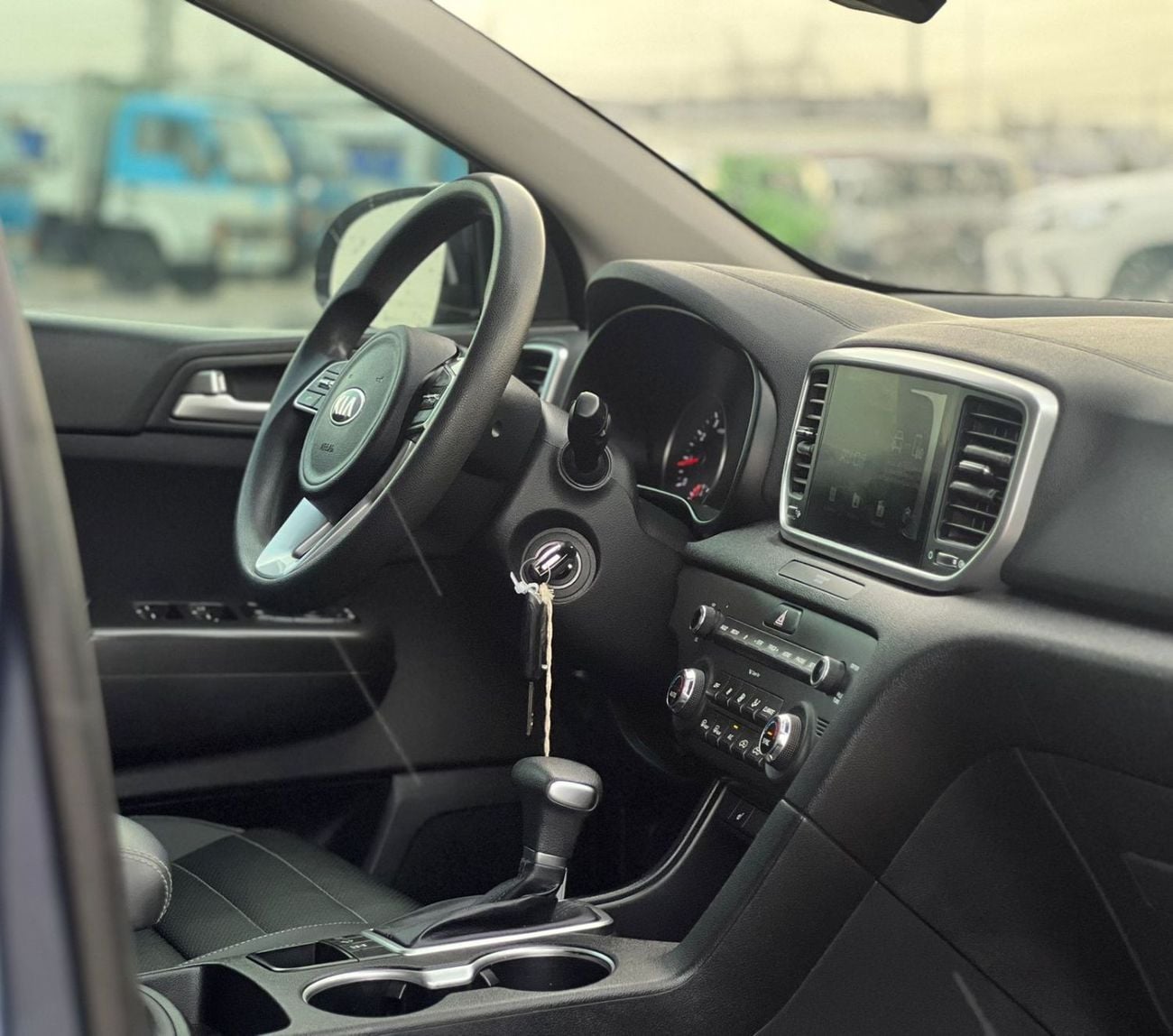 Kia Sportage 2020 Kia Sportage LX Mid - option - 2.4L V4 - AWD 4x4 - Rear Camera - Leather Seat - 2 keys