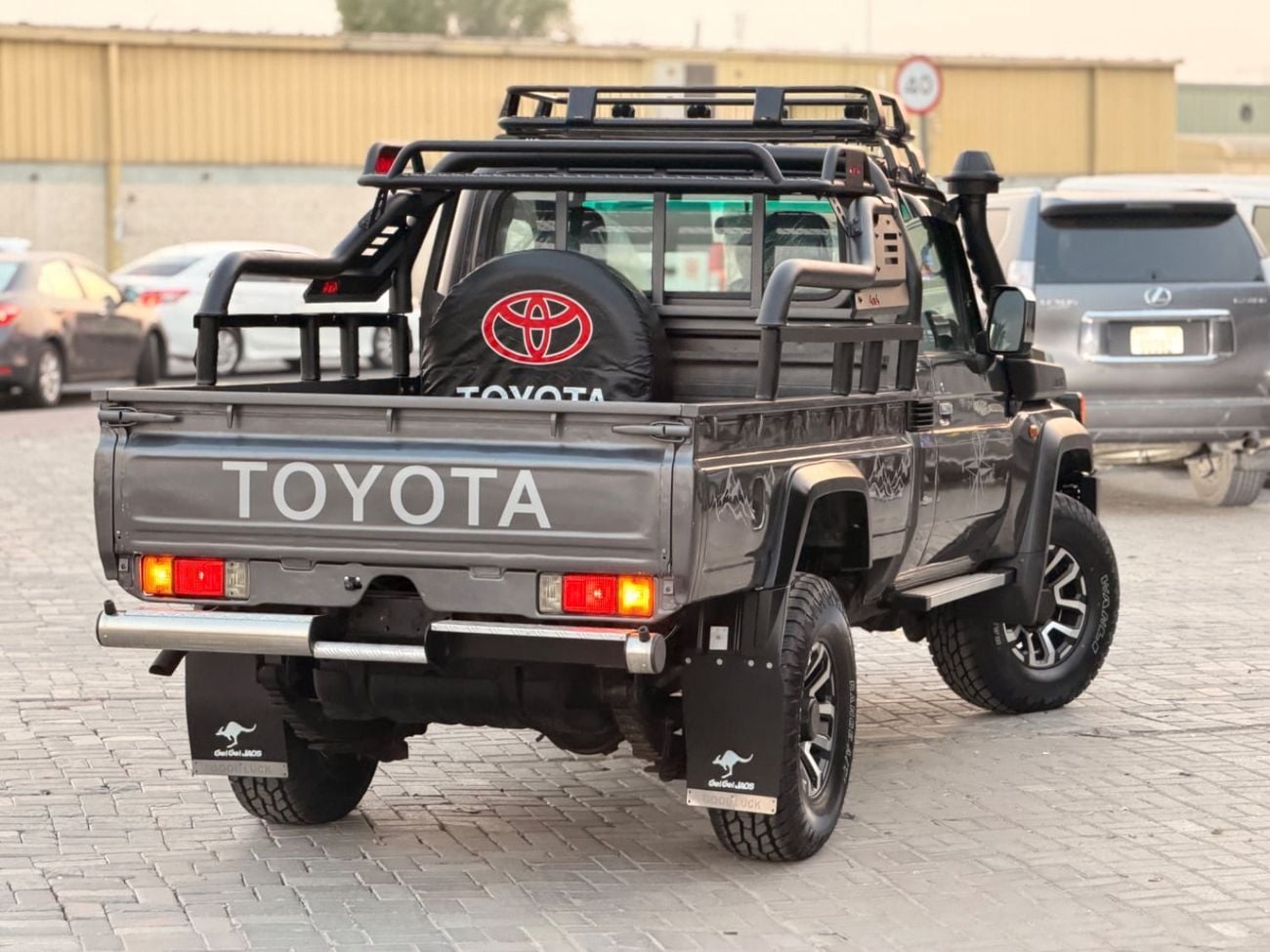 Toyota Land Cruiser Pickup 70 STANDARD Toyota Landcruiser pickup LC79 2020 V8 Diesel Engine RHD Manual Transmission