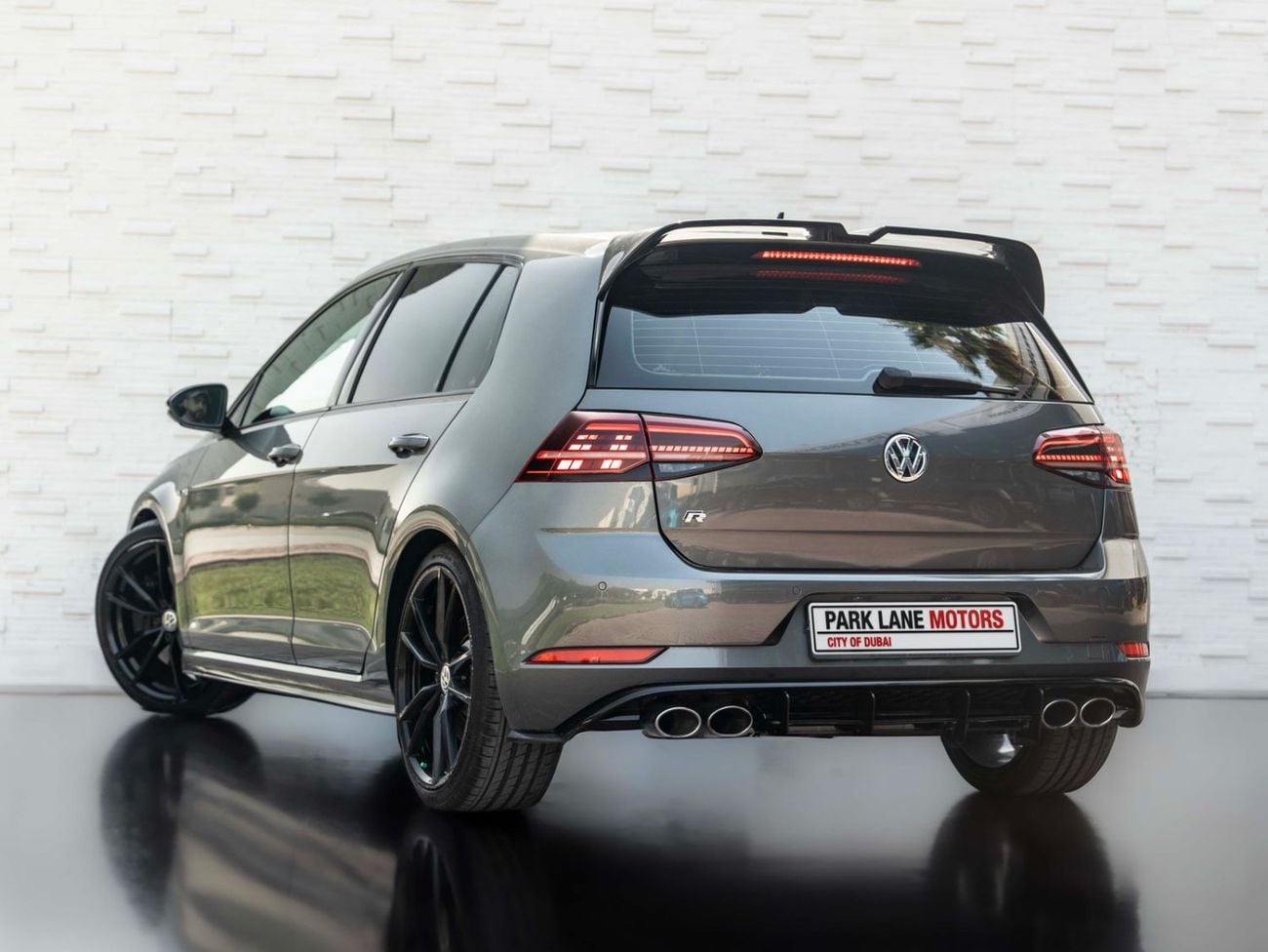 Volkswagen Golf R SPORT
