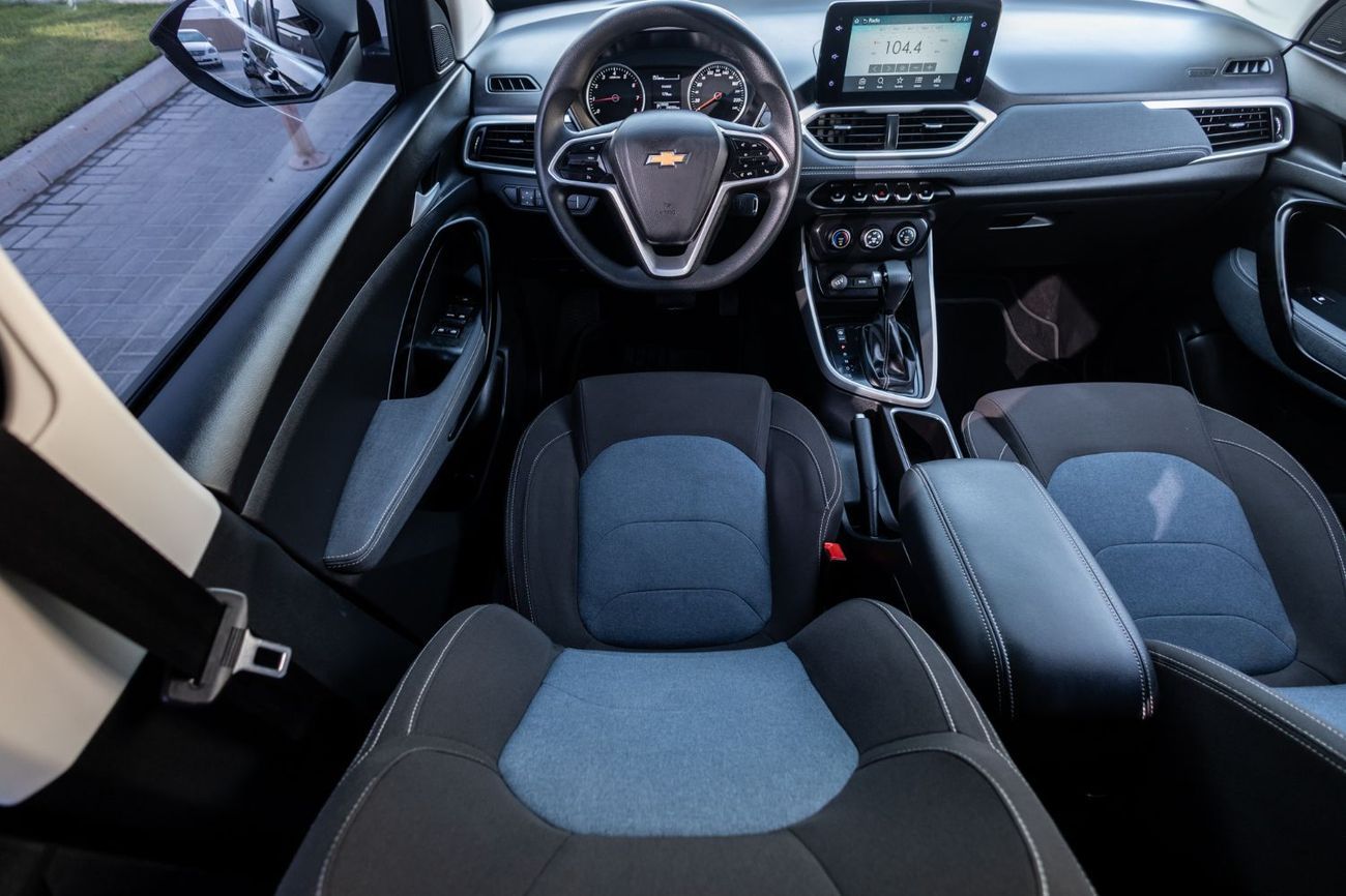 Chevrolet Captiva LS 1.5L (150 HP) (7 Seater)