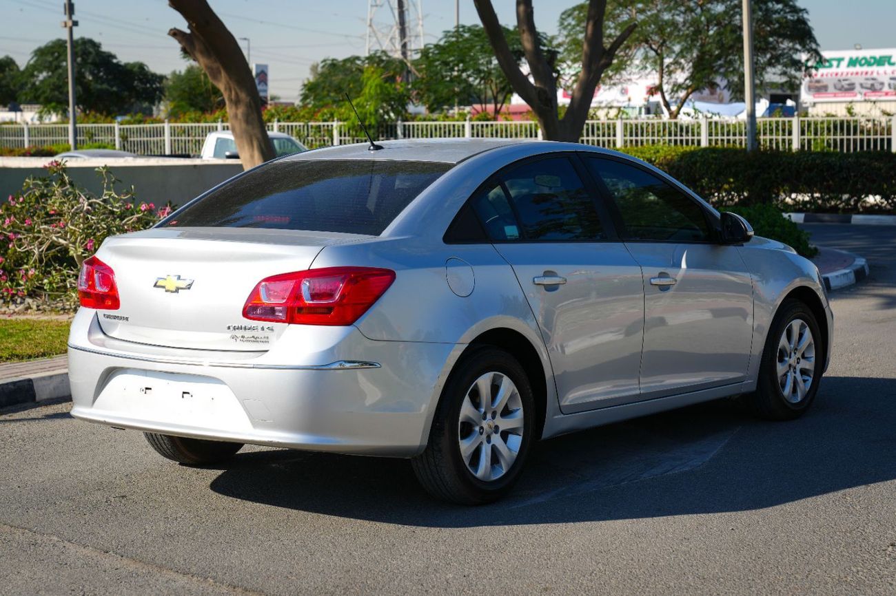 Chevrolet Cruze LS 2016!! GCC SPECS