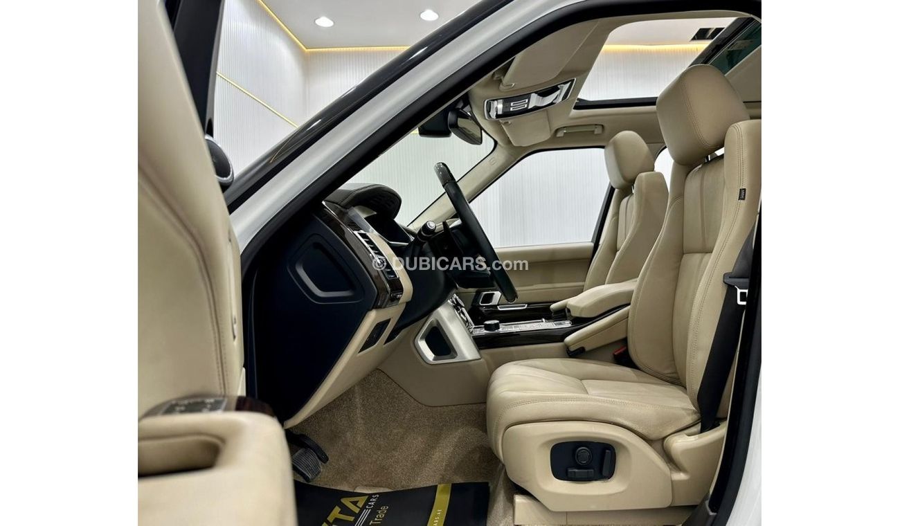 Land Rover Range Rover 2016 Range Rover Vogue HSE V8, Warranty, Service History, Excellent Condition, GCC