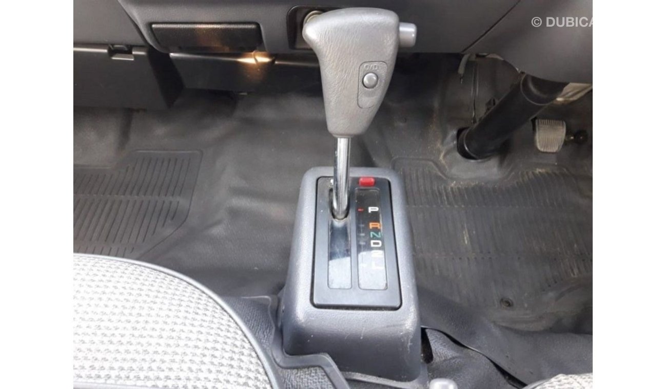 تويوتا هاياس Hiace RIGHT HAND DRIVE (Stock no PM 273 )