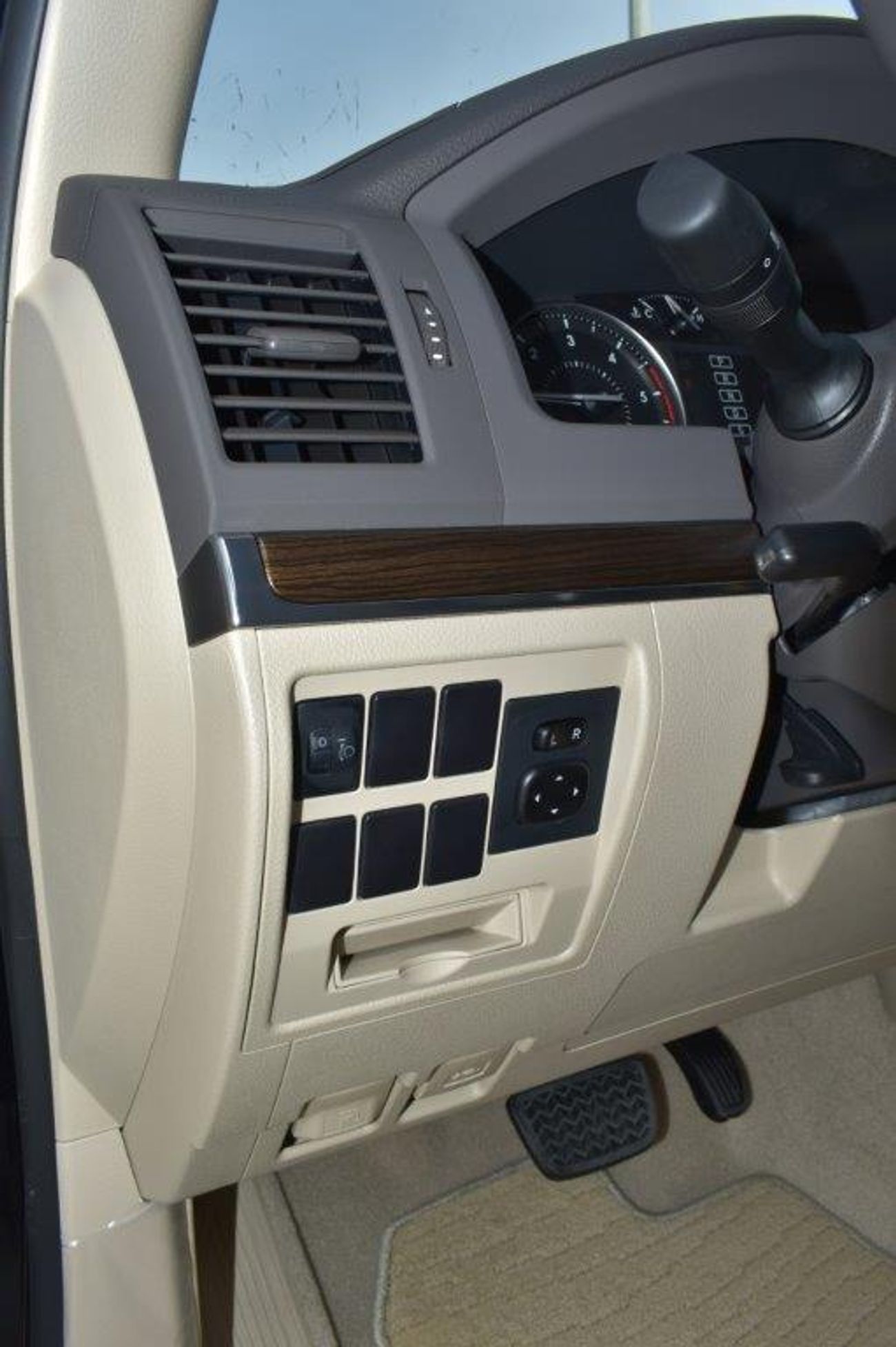 Toyota Land Cruiser 200 GXR V8 4.5L Diesel Automatic