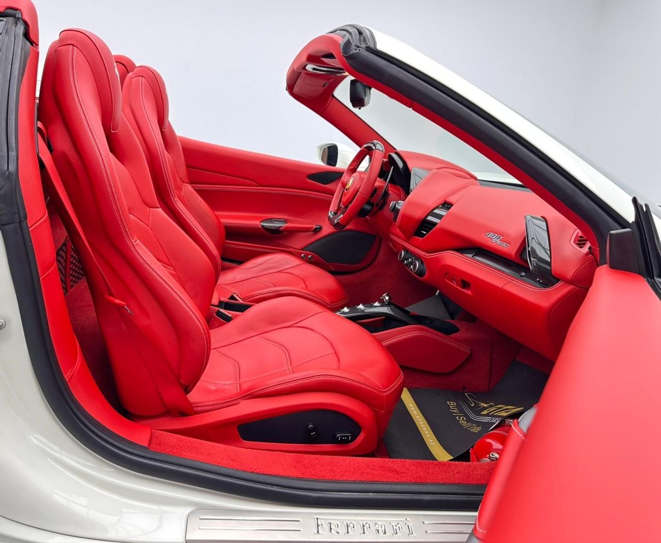 فيراري 488 سبايدر 2017 Ferrari 488 Spider, Full Service History, Excellent Condition, GCC